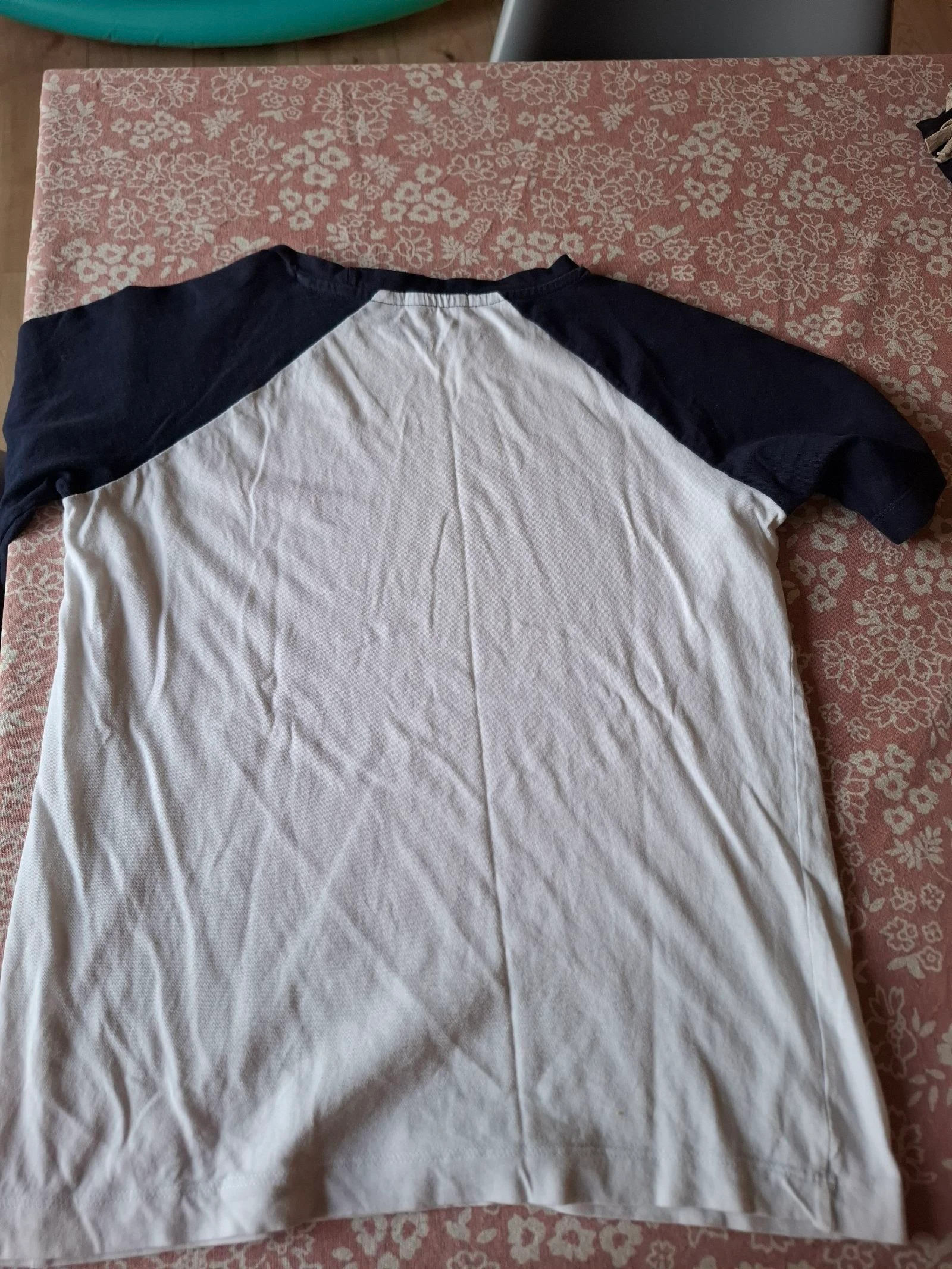 Camiseta básica, limpia, cuidada, rápida, todo planchado – photo 5